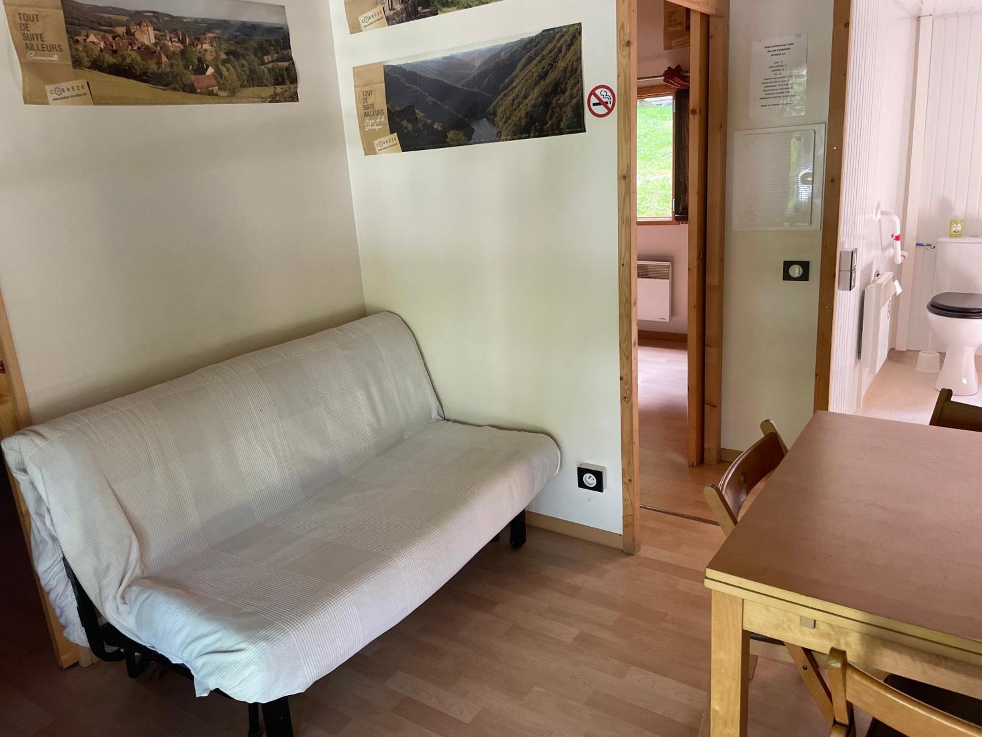 Camping Les Etoiles Saint-Sornin-Lavolps Eksteriør bilde