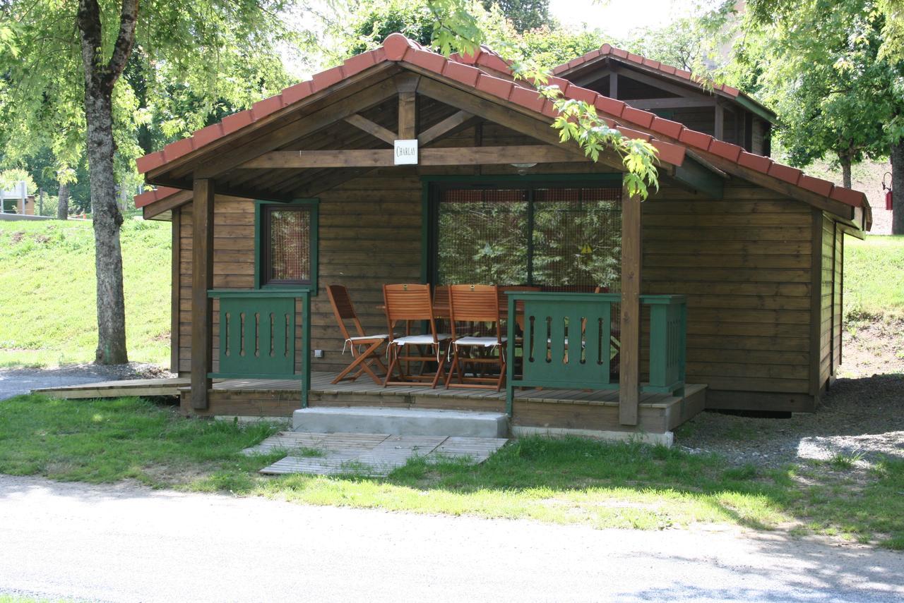 Camping Les Etoiles Saint-Sornin-Lavolps Eksteriør bilde